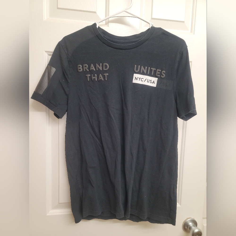 Express size M short sleeve shirt